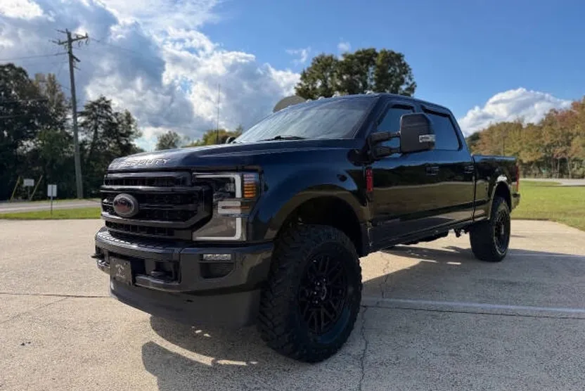 2021 Ford F-250 Lariat photo 1