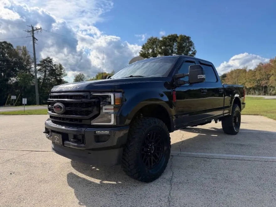 2021 Ford F-250 Lariat photo 1