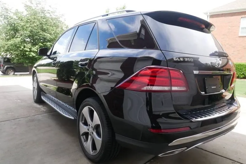 2017 Mercedes Benz GLE photo 1