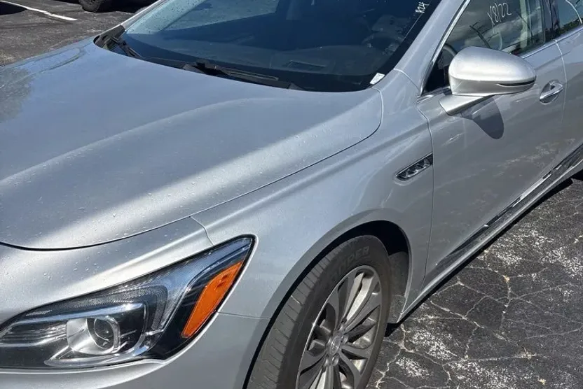 2017 Buick LaCrosse Premium I photo 1