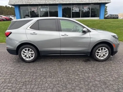 2023 Chevrolet Equinox LT photo 4