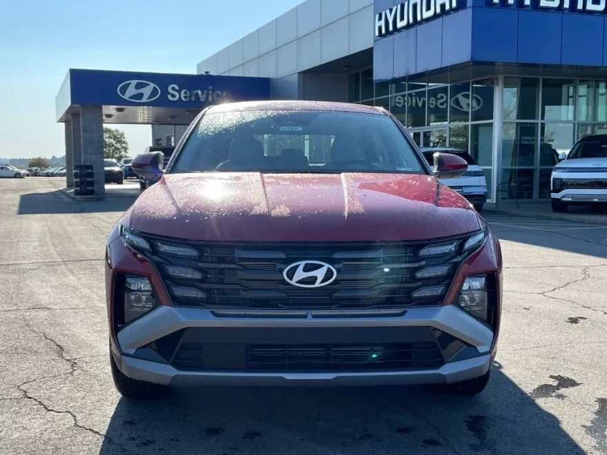 2026 Hyundai Tucson SE photo 1