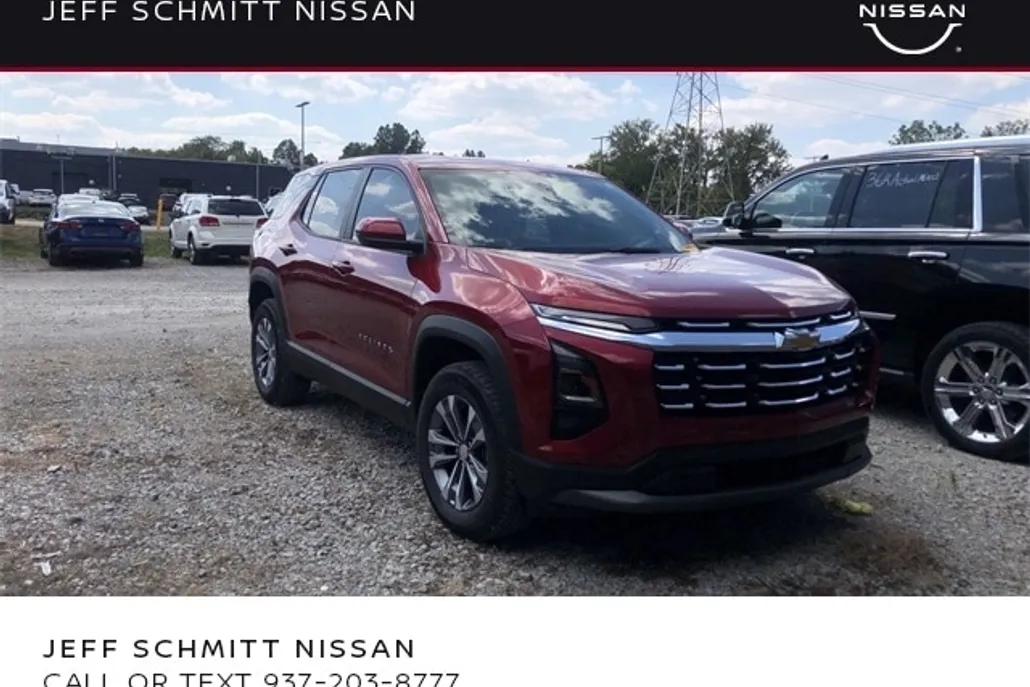 2025 Chevrolet Equinox LT photo 1