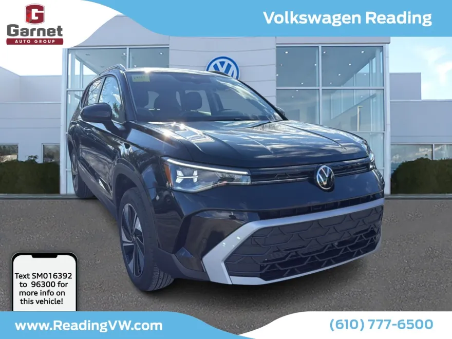 2025 Volkswagen Taos SE photo 1