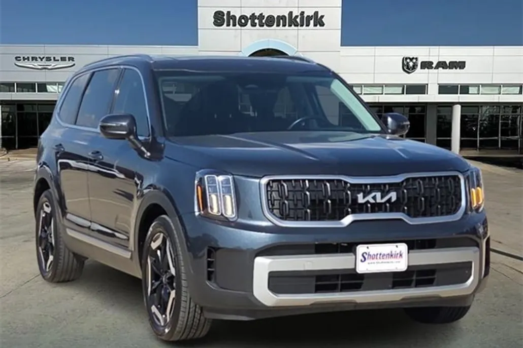2024 Kia Telluride EX photo 1