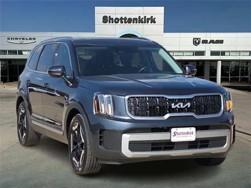 2024 Kia Telluride EX photo 1