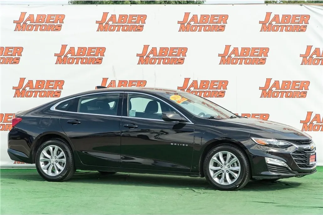 2023 Chevrolet Malibu 1LT photo 1