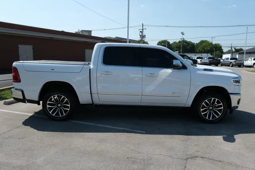 2025 Ram 1500 Limited photo 1