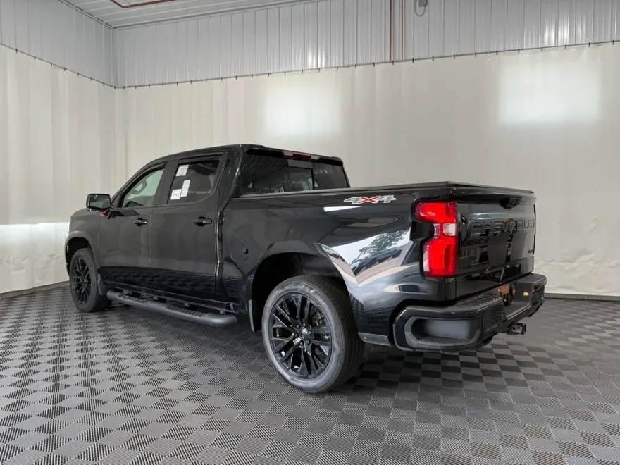 2023 Chevrolet Silverado 1500 RST photo 1