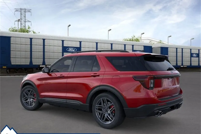 2025 Ford Explorer ST photo 1