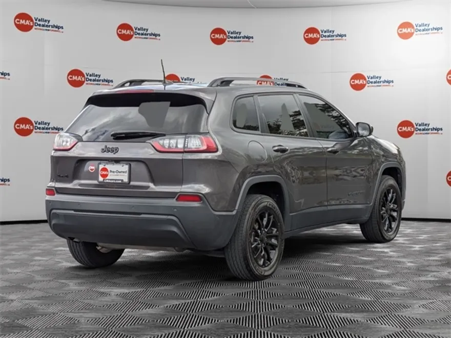 2023 Jeep Cherokee Altitude photo 1
