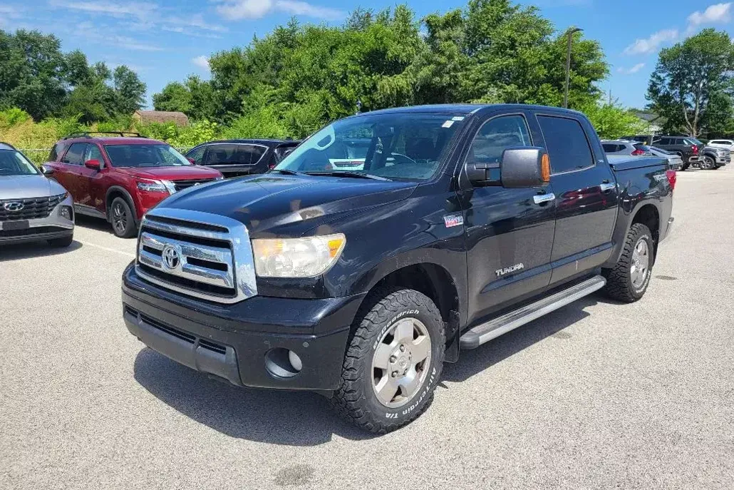 2013 Toyota Tundra SR5 photo 1