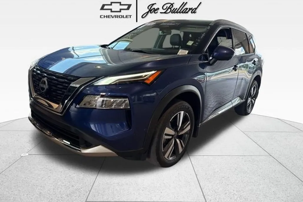 2023 Nissan Rogue Platinum photo 1