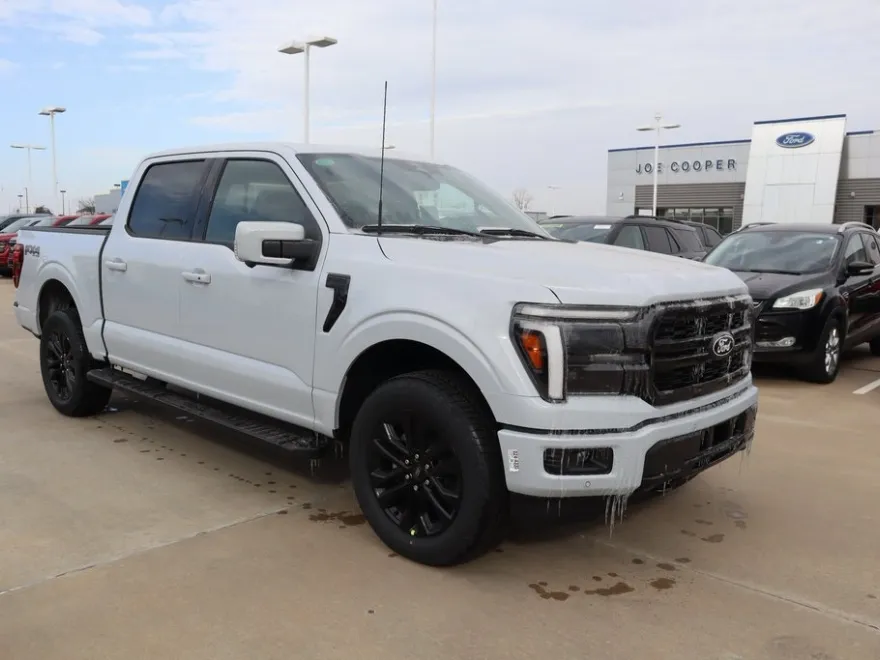 2025 Ford F-150 Lariat photo 1