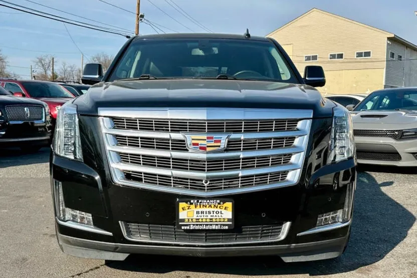 2018 Cadillac Escalade Standard photo 1