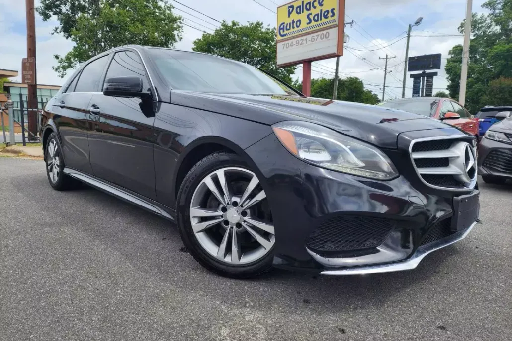 2014 Mercedes Benz E 350 4MATIC Sedan photo 1