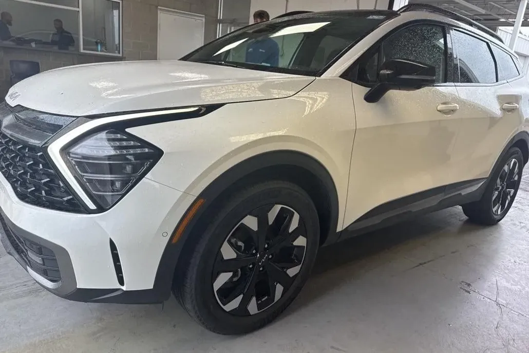 2024 Kia Sportage Plug-In Hybrid X-Line Prestige photo 1
