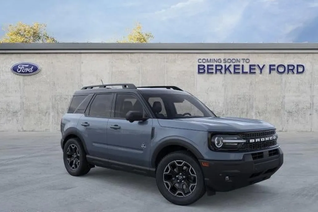 2025 Ford Bronco Sport Outer Banks photo 1