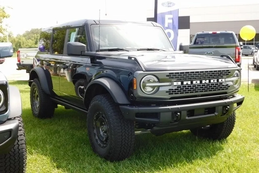 2025 Ford Bronco Badlands photo 1
