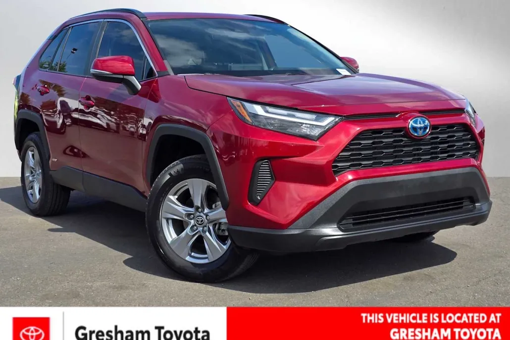 2022 Toyota RAV4 Hybrid XLE photo 1