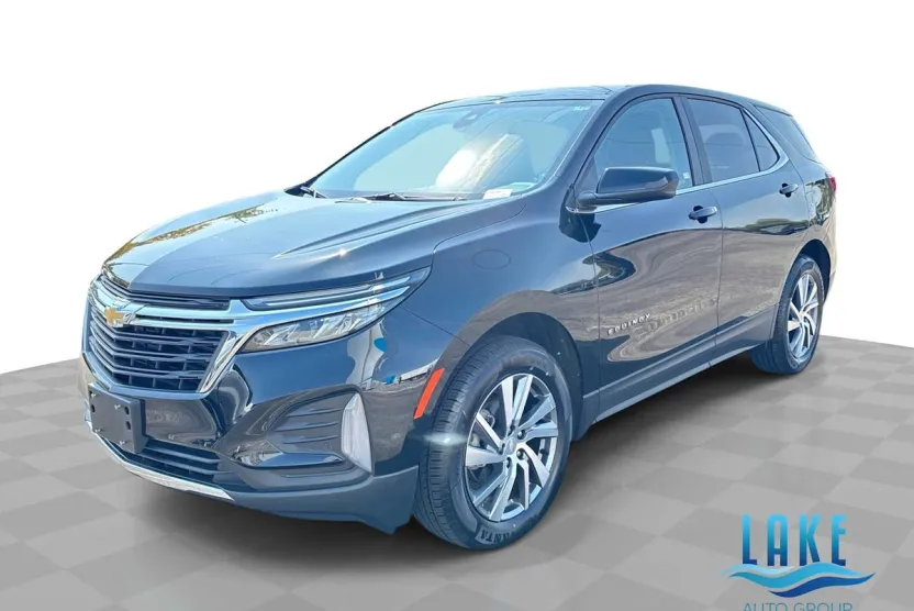 2023 Chevrolet Equinox LT photo 1