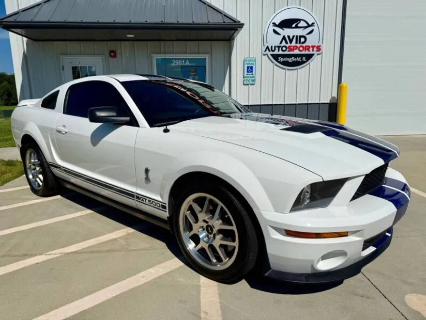 2009 Ford Mustang Shelby GT500 photo 1