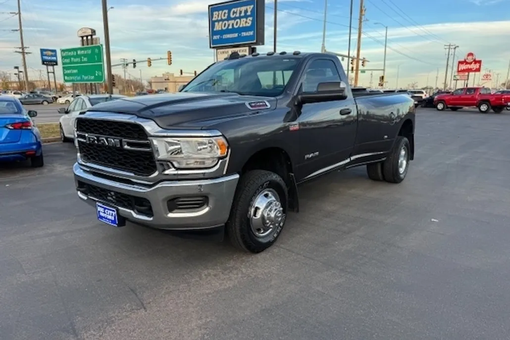 2021 Ram 3500 Tradesman photo 1