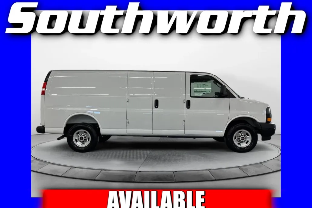 2025 Gmc Savana Cargo 3500 photo 1