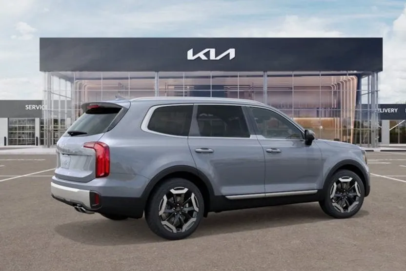 2025 Kia Telluride S photo 1