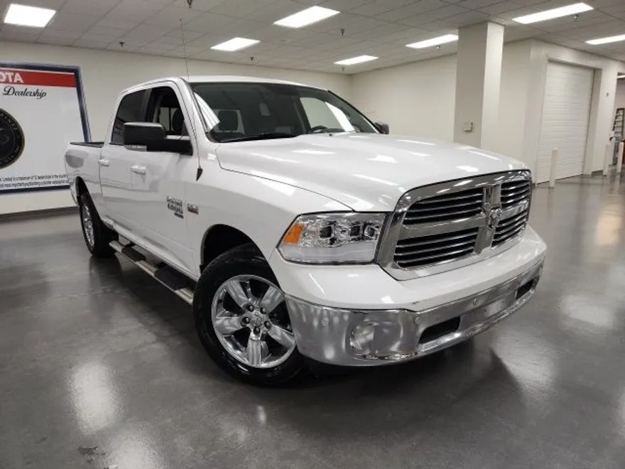2019 Ram 1500 Classic SLT photo 1