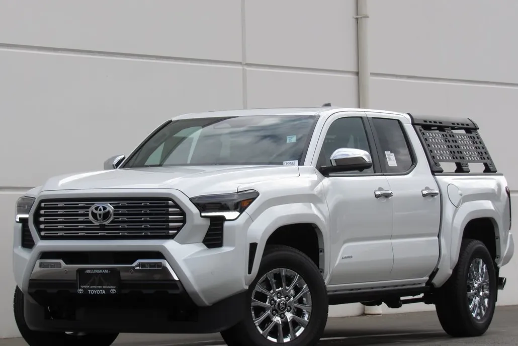2025 Toyota Tacoma Limited photo 1