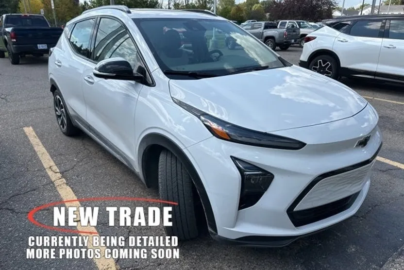 2023 Chevrolet Bolt EUV Premier photo 1
