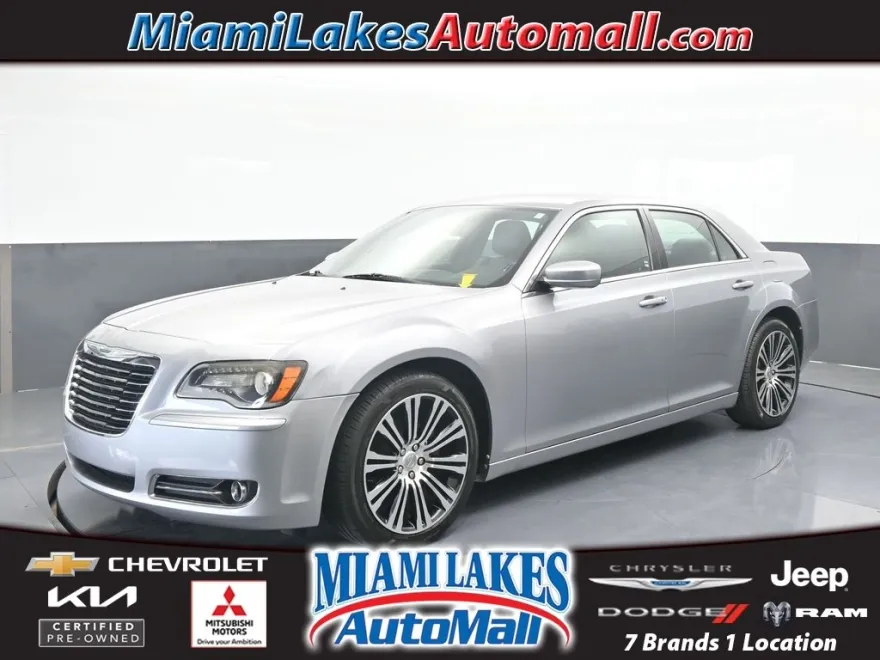 2014 Chrysler 300 S photo 1