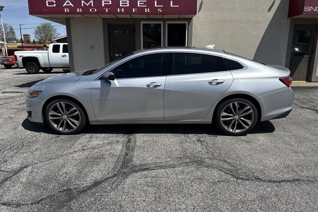 2022 Chevrolet Malibu 1LT photo 1