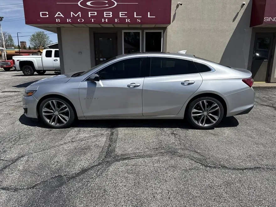 2022 Chevrolet Malibu 1LT photo 1