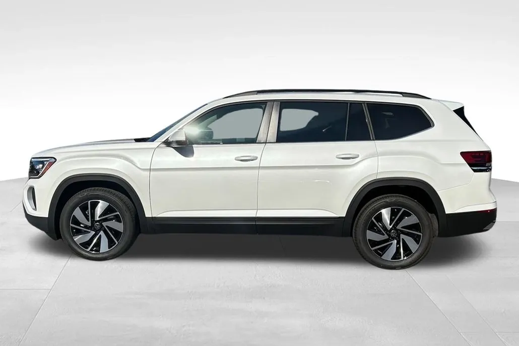 2026 Volkswagen Atlas SE Technology photo 1
