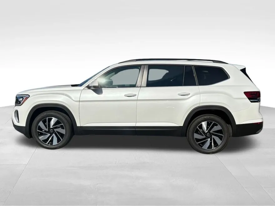 2026 Volkswagen Atlas SE Technology photo 1