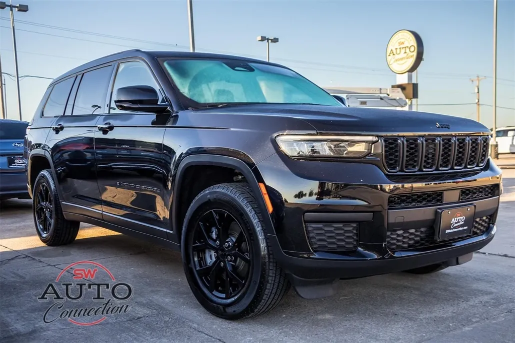 2024 Jeep Grand Cherokee Altitude photo 1