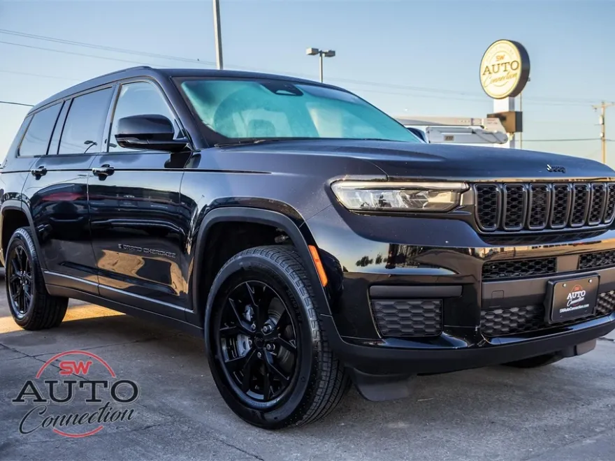 2024 Jeep Grand Cherokee Altitude photo 1