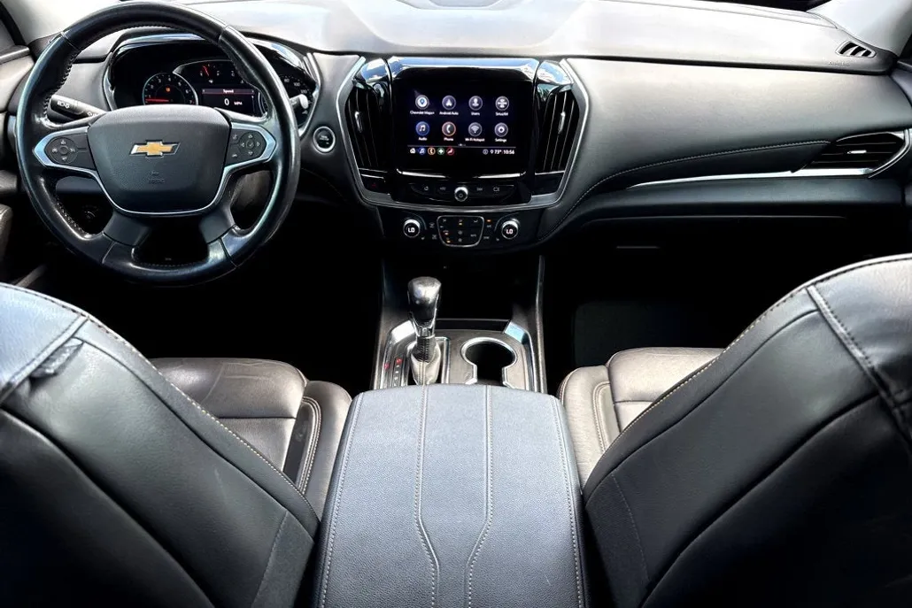 2021 Chevrolet Traverse Leather photo 1