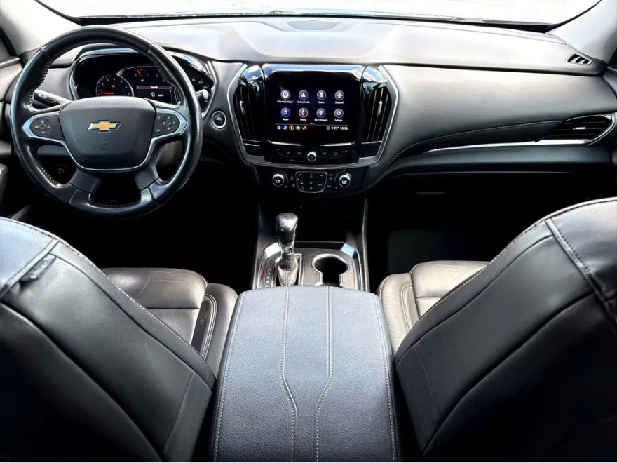 2021 Chevrolet Traverse Leather photo 1