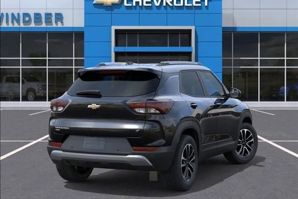 2026 Chevrolet Trailblazer LT photo 1