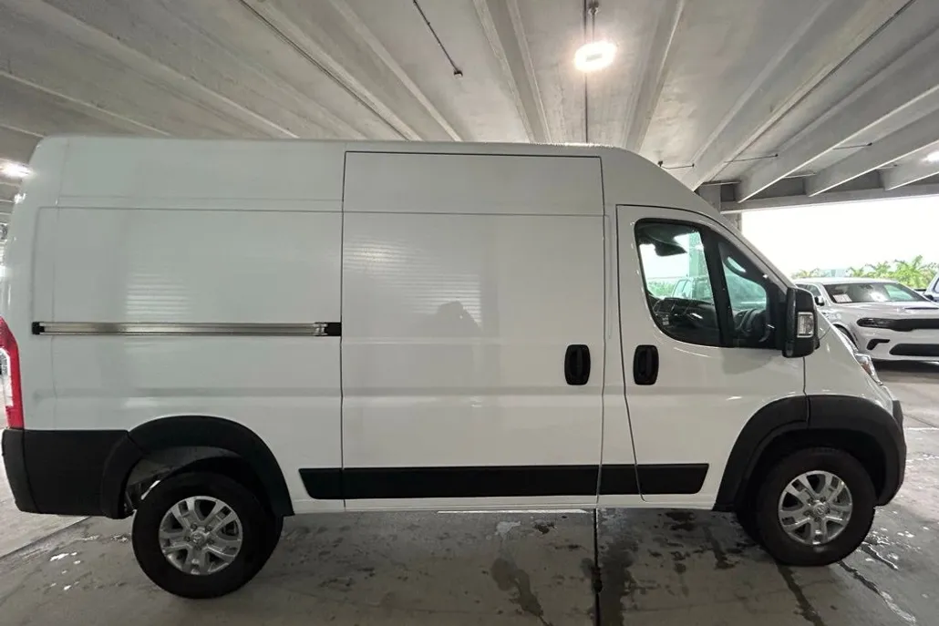 2025 Ram ProMaster 2500 photo 1
