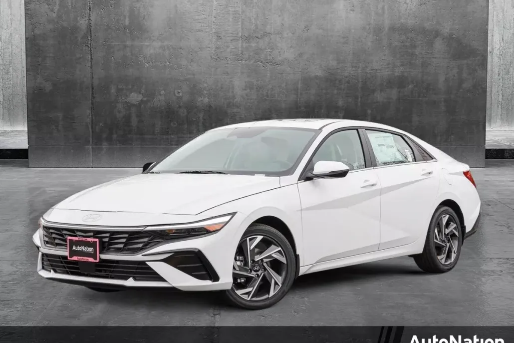 2025 Hyundai Elantra Hybrid Limited photo 1