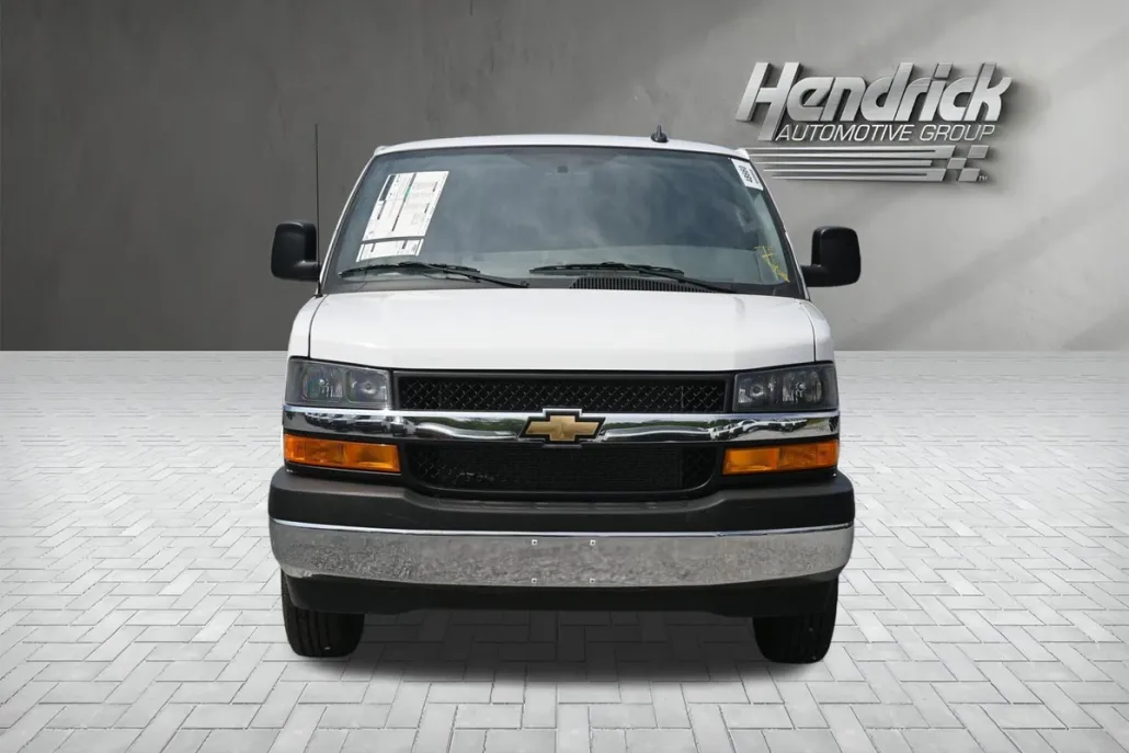 2024 Chevrolet Express Cargo 2500 photo 1