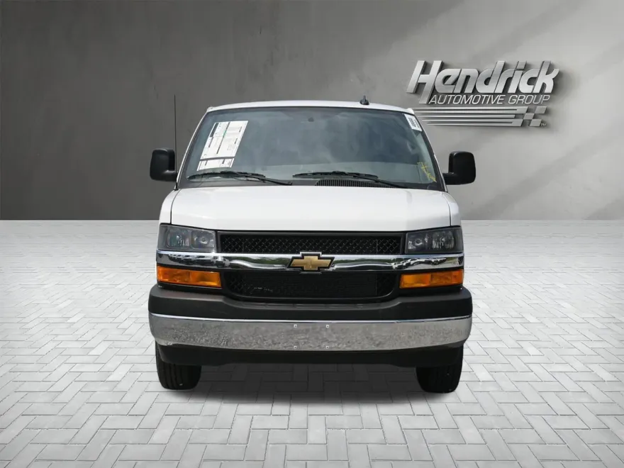 2024 Chevrolet Express Cargo 2500 photo 1
