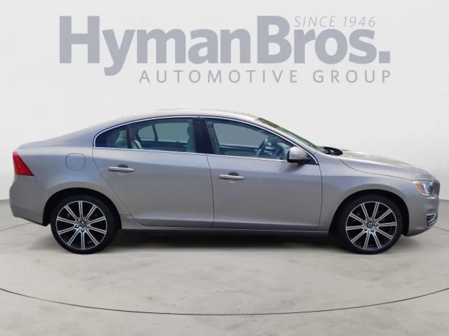 2016 Volvo S60 Inscription T5 Premier photo 1