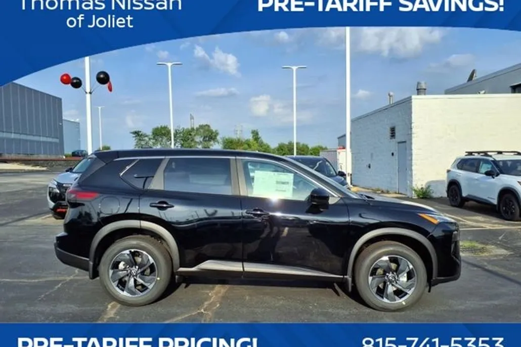 2026 Nissan Rogue SV photo 1