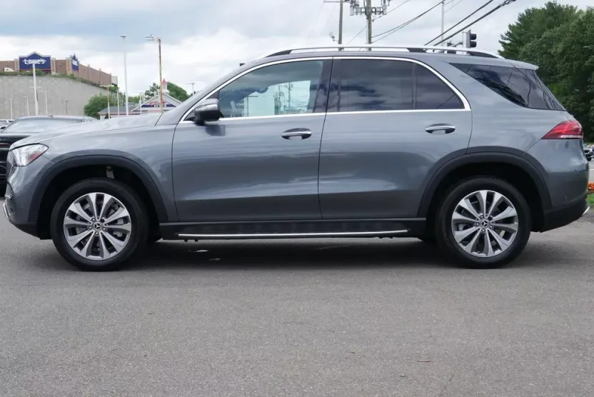 2022 Mercedes Benz GLE 350 4MATIC photo 1