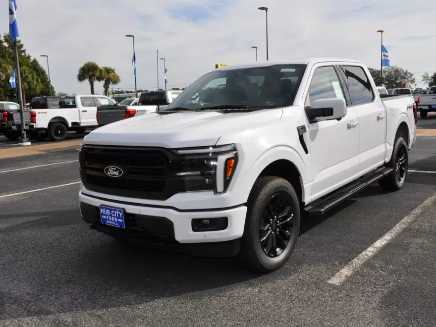 2025 Ford F-150 Lariat photo 1